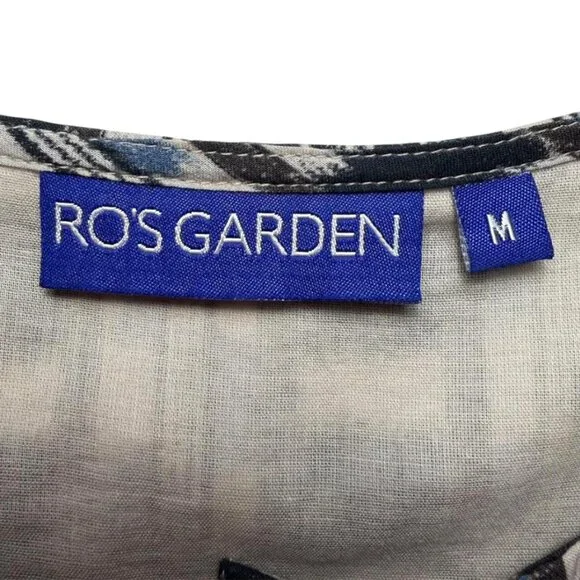 RO'S GARDEN Daphne Batik Print Midi Dress - Picture 9 of 9